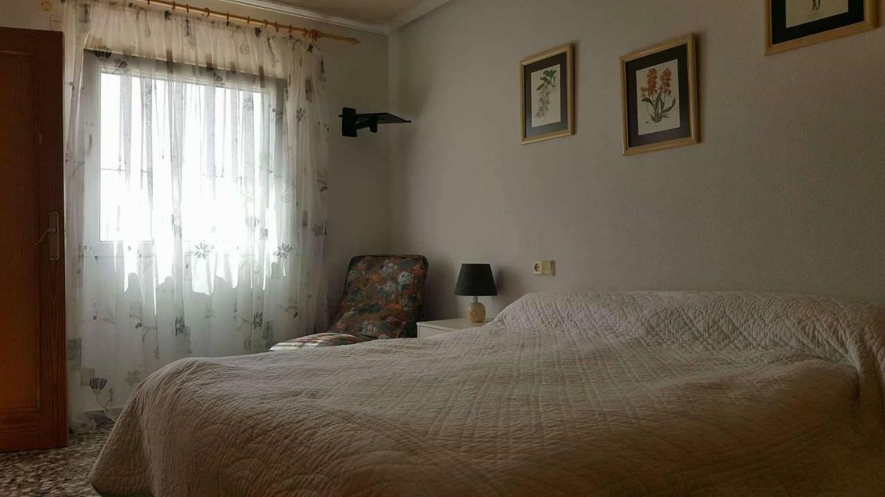 Casa De Los Amigos 부소트 외부 사진
